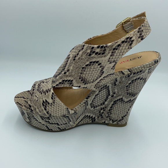 NWOT JUSTFAB Snakeprint wedges - Picture 6 of 7